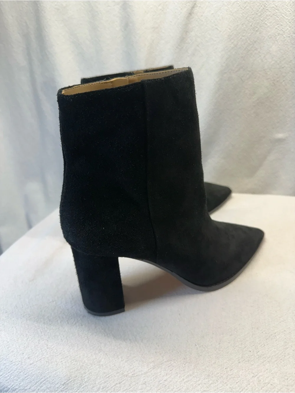 Power Glam Ann Taylor Black Pointed Toe Suede Ankle Boots with Suede Block Heel